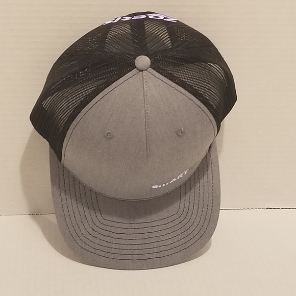 SmartBow Black and Gray Adjustable Stitched Baseball Cap NWOT - Picture 2 of 9